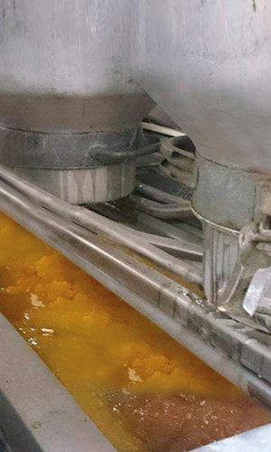 Honey production equipment Photos