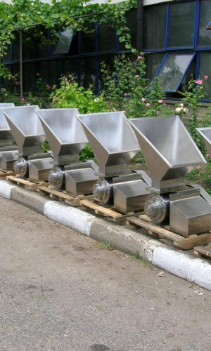 Design, manufacture and installation of machines and equipment in the field of ecology, general, food and chemical machine building Photos
